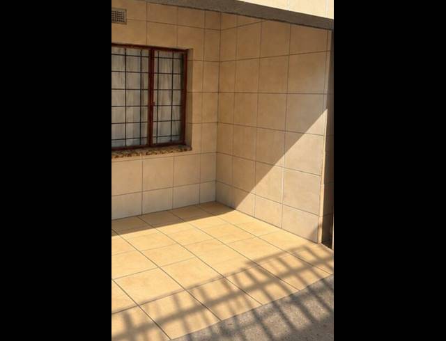 2 BEDROOM HOUSE FOR SALE IN NORTHDALE